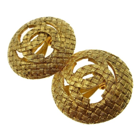 Chanel Quilted Button Earrings Gold Clip-On 29/2889 66523 - Picture 2 of 6